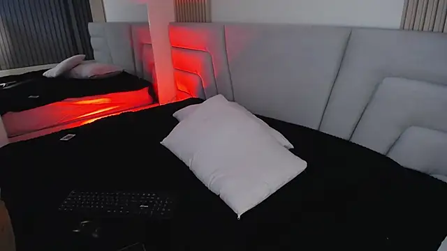 Miss Loise online show from 25, 10, 2025