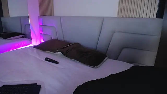 Snapshot of Miss_Loise chatting on 6, 3, 2026 Miss Loise online show from 6, 3, 2026