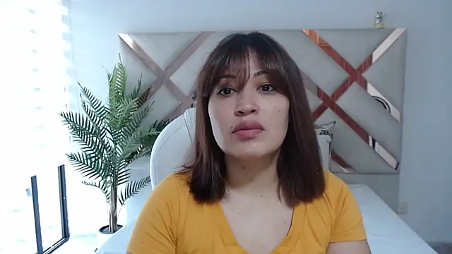 sophia hadid online show from 22, 3, 2025