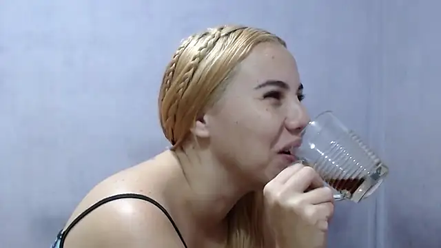 Snapshot of sexy_couple29 chatting on 14, 1, 2025 sexy couple29 online show from 14, 1, 2025