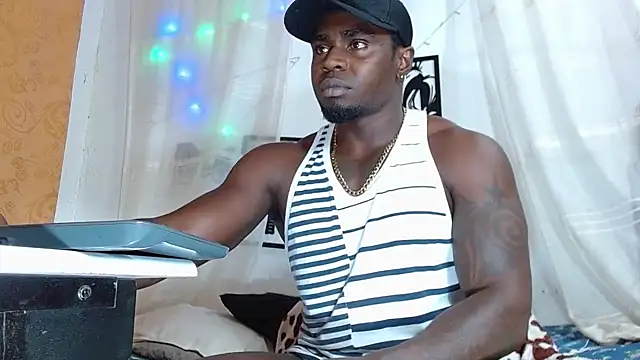 Snapshot of angel_bonbom chatting on 22, 12, 2024 angel bonbom online show from 22, 12, 2024