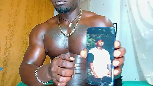 Snapshot of angel_bonbom chatting on 18, 1, 2025 angel bonbom online show from 18, 1, 2025