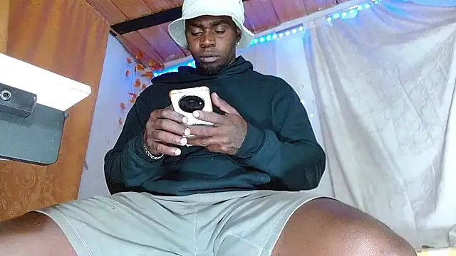 Snapshot of angel_bonbom chatting on 15, 11, 2025 angel bonbom online show from 15, 11, 2025