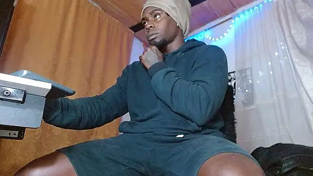 Snapshot of angel_bonbom chatting on 13, 4, 2026 angel bonbom online show from 13, 4, 2026