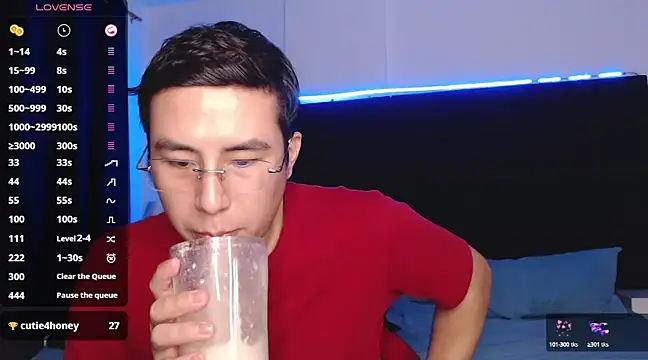 andrewmhilton  online show from 28, 2, 2025