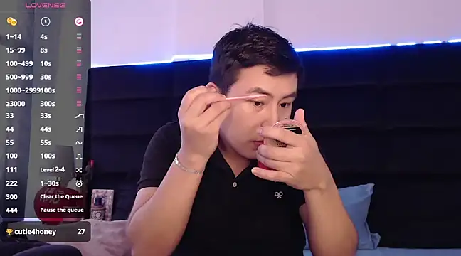 andrewmhilton  online show from 28, 2, 2025