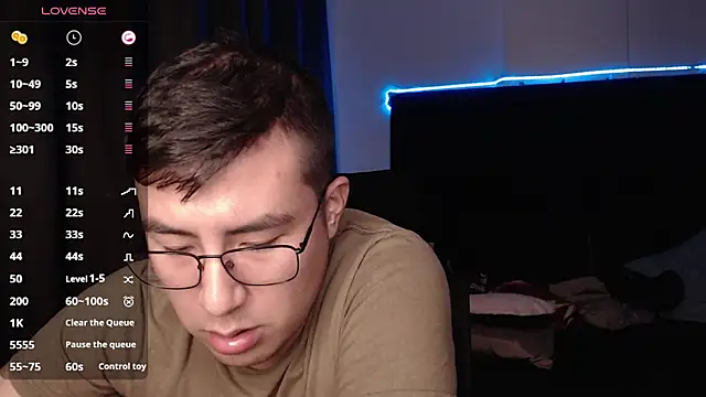 andrewmhilton  online show from 14, 10, 2025