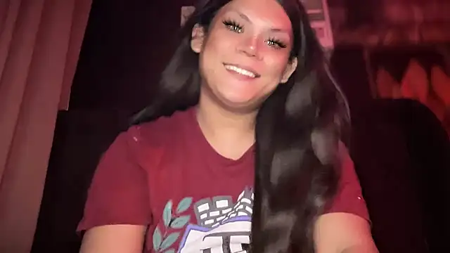 Snapshot of one_great_devine chatting on 28, 11, 2025 one great devine online show from 28, 11, 2025