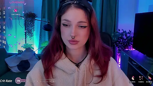 Snapshot of BratzieDarsie chatting on 2, 12, 2024 BratzieDarsie online show from 2, 12, 2024