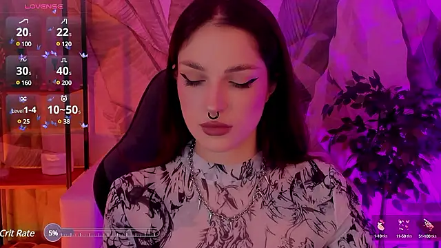 Snapshot of BratzieDarsie chatting on 9, 12, 2024 BratzieDarsie online show from 9, 12, 2024