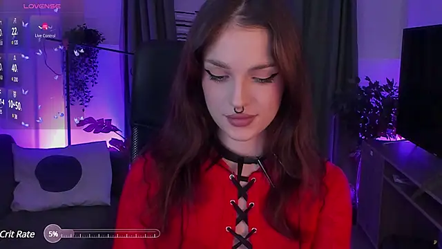 Snapshot of BratzieDarsie chatting on 13, 12, 2024 BratzieDarsie online show from 13, 12, 2024