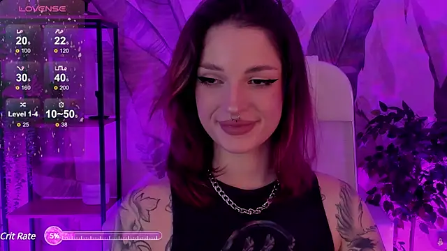 Snapshot of BratzieDarsie chatting on 11, 2, 2025 BratzieDarsie online show from 11, 2, 2025