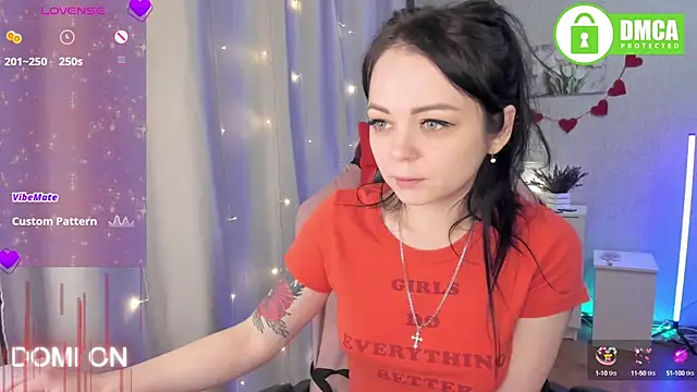 Snapshot of AnnyHoney_ chatting on 4, 2, 2025 AnnyHoney online show from 4, 2, 2025