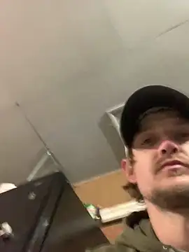 Snapshot of Midwestalpha chatting on 2, 3, 2026 Midwestalpha online show from 2, 3, 2026