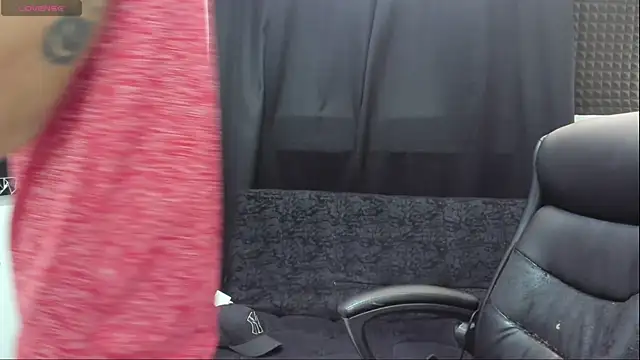 jhonnysnow17 online show from 16, 5, 2026