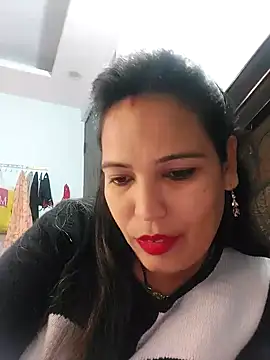 Poojabhabi101 online show from 31, 12, 2024