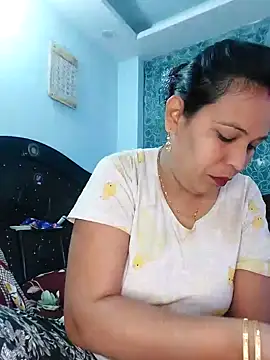 Poojabhabi101 online show from 1, 2, 2025