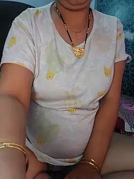 Poojabhabi101 online show from 14, 2, 2025