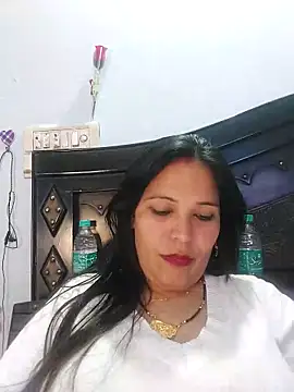 Poojabhabi101 online show from 20, 2, 2025