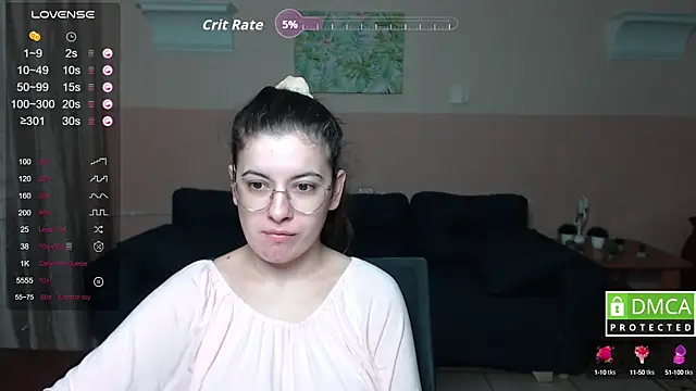 Aminabeatris online show from 4, 10, 2025