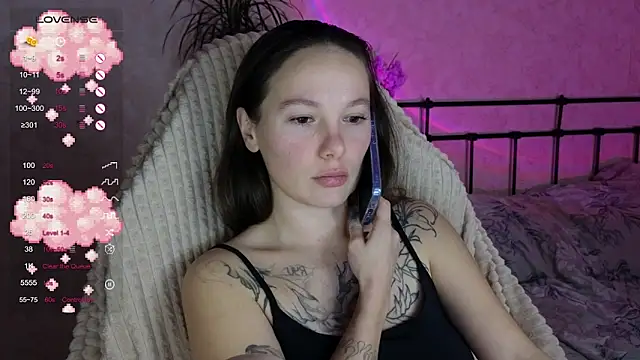 lil luna x online show from 15, 12, 2025