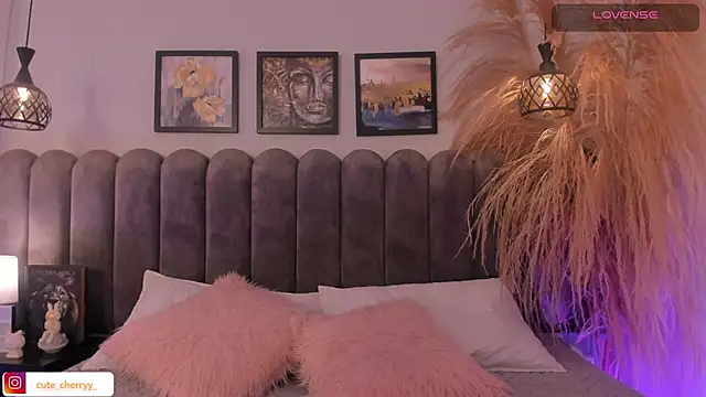 cute  cherry  online show from 4, 5, 2026