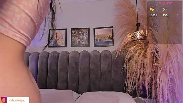 cute  cherry  online show from 11, 6, 2026
