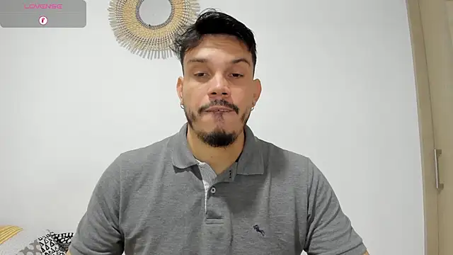 Snapshot of alejandro_stark chatting on 31, 12, 2024 alejandro stark online show from 31, 12, 2024