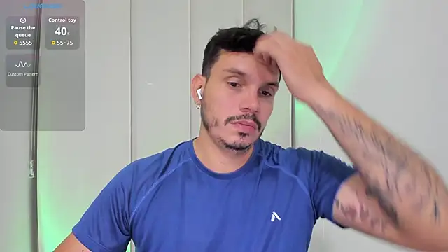 Snapshot of alejandro_stark chatting on 7, 10, 2025 alejandro stark online show from 7, 10, 2025