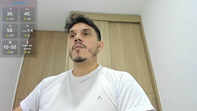 Snapshot of alejandro_stark chatting on 25, 10, 2025 alejandro stark online show from 25, 10, 2025