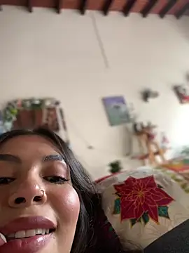 GigiiStone online show from 13, 12, 2024