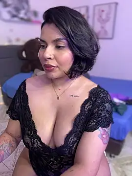 GigiiStone online show from 19, 2, 2025