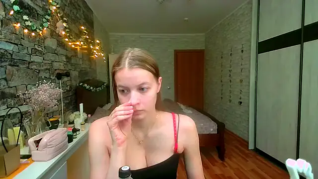 Snapshot of __Aphrodita__wow__ chatting on 15, 3, 2026 Aphrodita wow online show from 15, 3, 2026