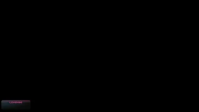 Snapshot of Kadarah chatting on 28, 10, 2025 Kadarah online show from 28, 10, 2025