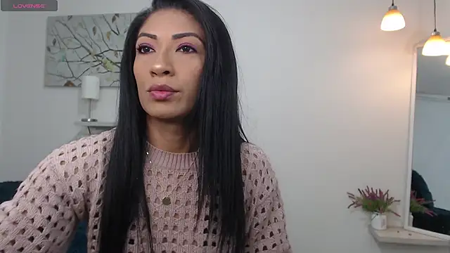 Snapshot of sofia_perez___ chatting on 23, 2, 2026 sofia perez online show from 23, 2, 2026