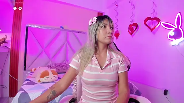Snapshot of Happy_tits chatting on 26, 1, 2025 Happy tits online show from 26, 1, 2025