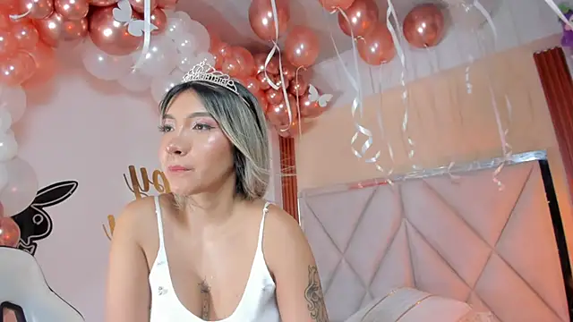 Snapshot of Happy_tits chatting on 13, 3, 2025 Happy tits online show from 13, 3, 2025