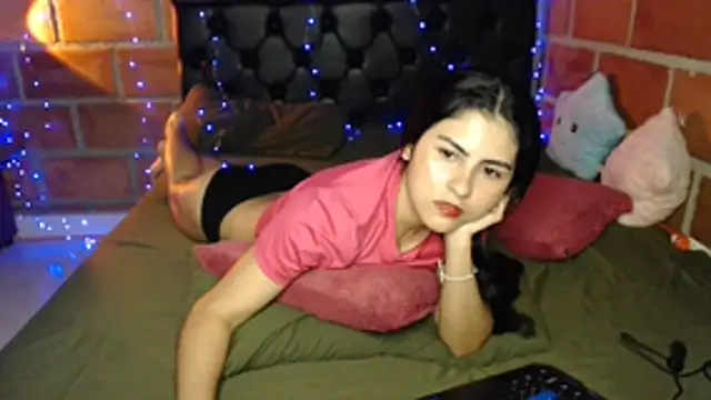 Nathacha online show from 9, 11, 2025