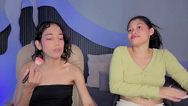 hot little bunny online show from 31, 3, 2026