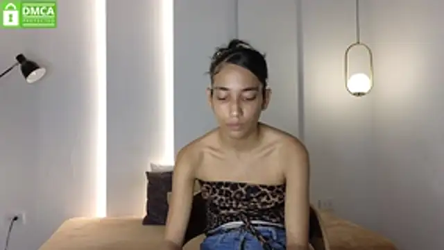 hot little bunny online show from 25, 5, 2026