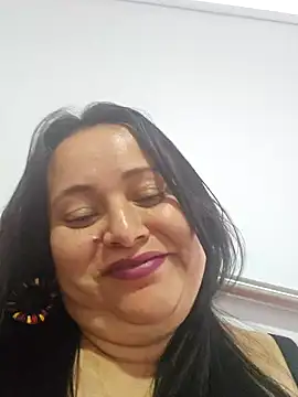 Snapshot of sammyEvans__ chatting on 7, 3, 2025 sammyEvans   online show from 7, 3, 2025
