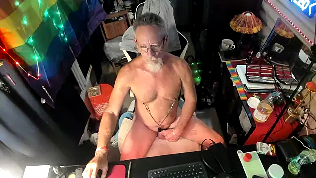 Snapshot of Daddysthick chatting on 26, 9, 2025 Daddysthick online show from 26, 9, 2025