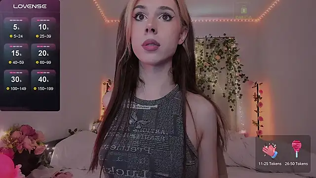 Snapshot of _eva__pleasure_ chatting on 30, 9, 2025  eva  pleasure  online show from 30, 9, 2025