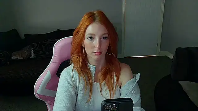 Red firesquirt online show from 18, 3, 2025