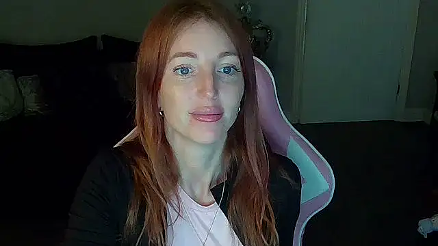 Snapshot of Red_firesquirt chatting on 3, 2, 2026 Red firesquirt online show from 3, 2, 2026