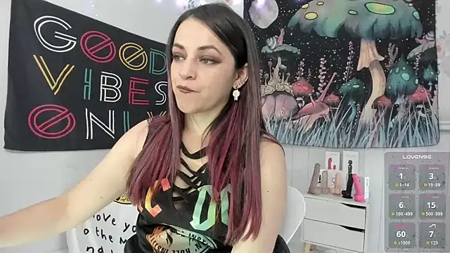 LovelyAzucena online show from 10, 12, 2024