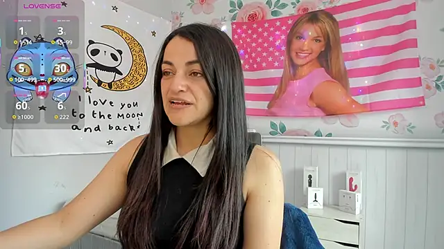 Snapshot of LovelyAzucena chatting on 21, 11, 2025 LovelyAzucena online show from 21, 11, 2025