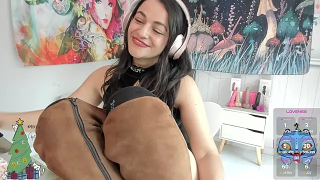 Snapshot of LovelyAzucena chatting on 16, 12, 2025 LovelyAzucena online show from 16, 12, 2025