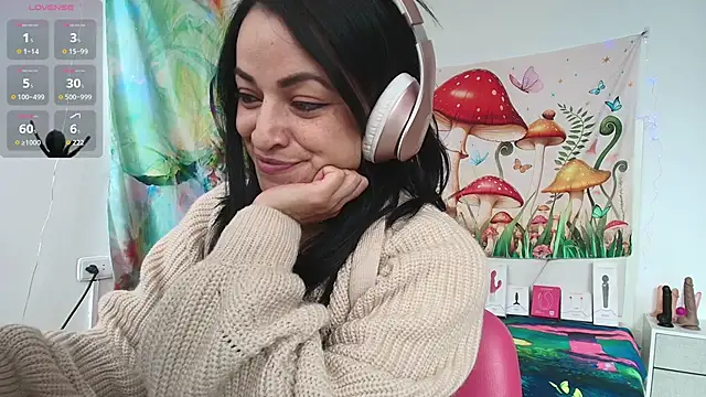 Snapshot of LovelyAzucena chatting on 10, 3, 2026 LovelyAzucena online show from 10, 3, 2026