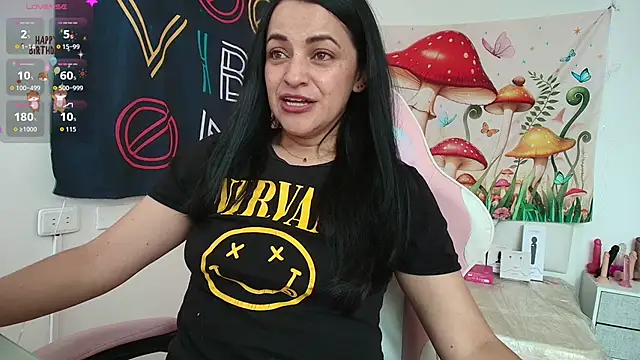 LovelyAzucena online show from 23, 4, 2026